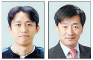 윤원균 LG디스플레이 상품기획팀장(왼쪽)과 이기용 삼성디스플레이 상무.   유비산업리서치 제공